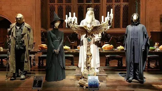 Historie jména Dumbledore a jeho česká adaptace