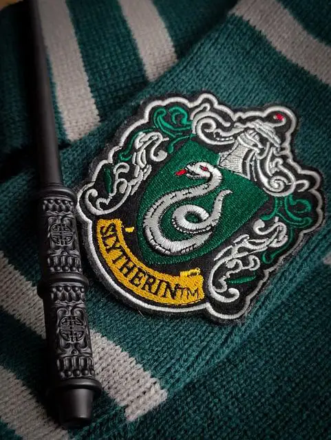 Slytherin ve fanfikci a mediálním⁢ ztvárnění: Odrazy ve společnosti