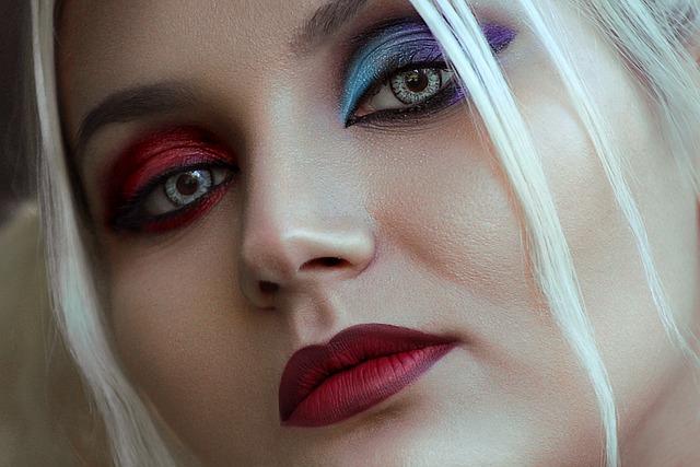 Příběh za symbolem: Význam Harley Quinn ⁣v popkultuře