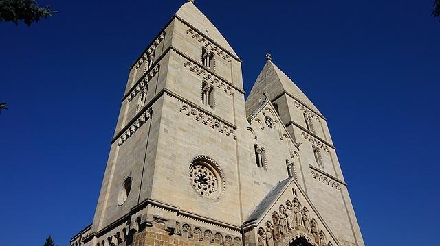 Jak Henry a Elizabeth Podporují Týmovou Práci Mezi Děti