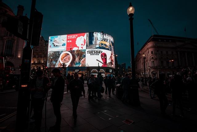 Zmijozel Nápis: Co Znamenají Slova na Erbu Zmijozelu?